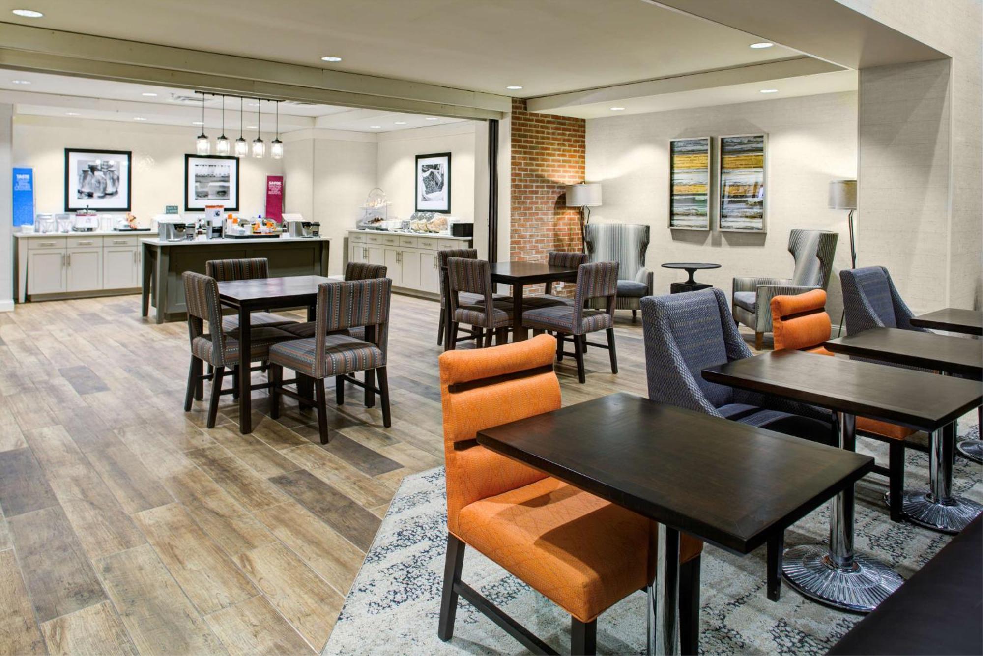 Hampton Inn&Suites Pittsburg Kansas Crossing Exterior foto